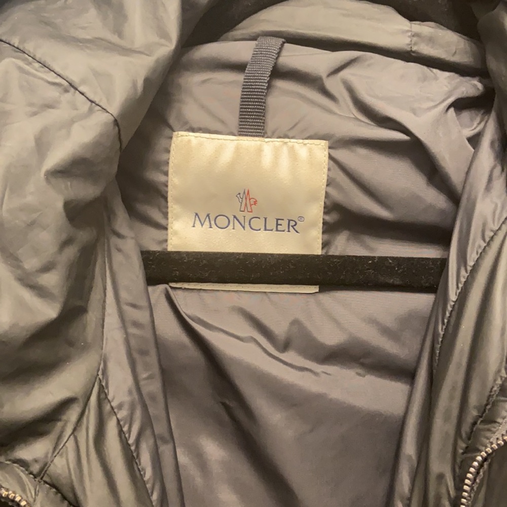 MONCLER long jacket - Picture 13 of 16